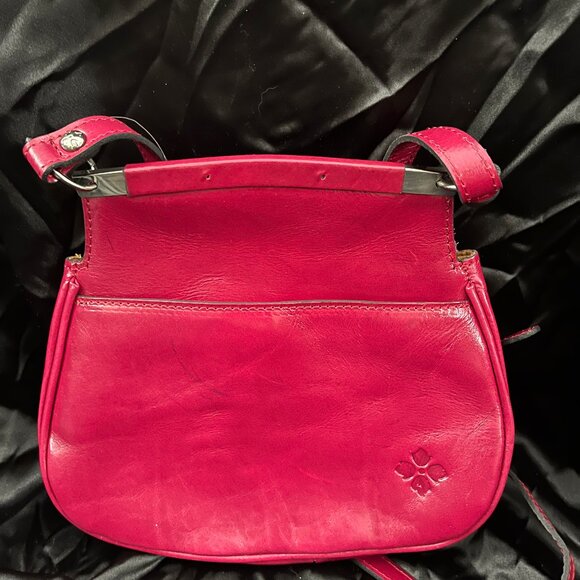 NWOT Patricia Nash Leather Red Rose Tooled Crossbody Saddle Bag - Picture 3 of 5